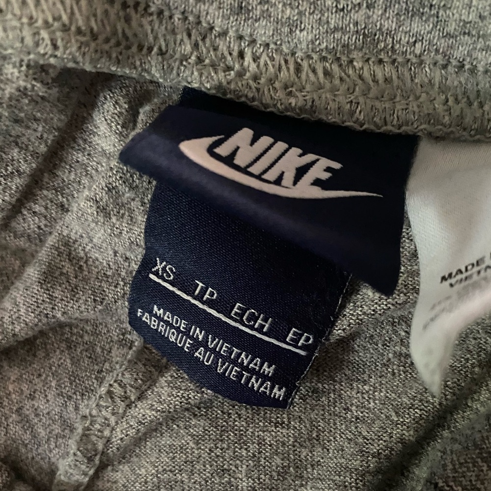 Nike jogger, size xs